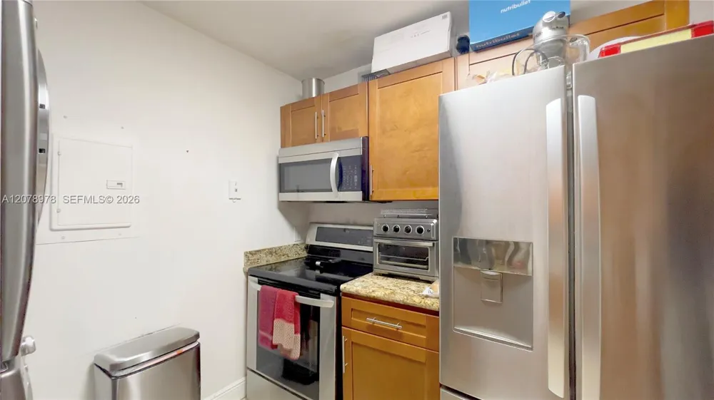 7975 SW 86th St #206 Miami, FL 33143
