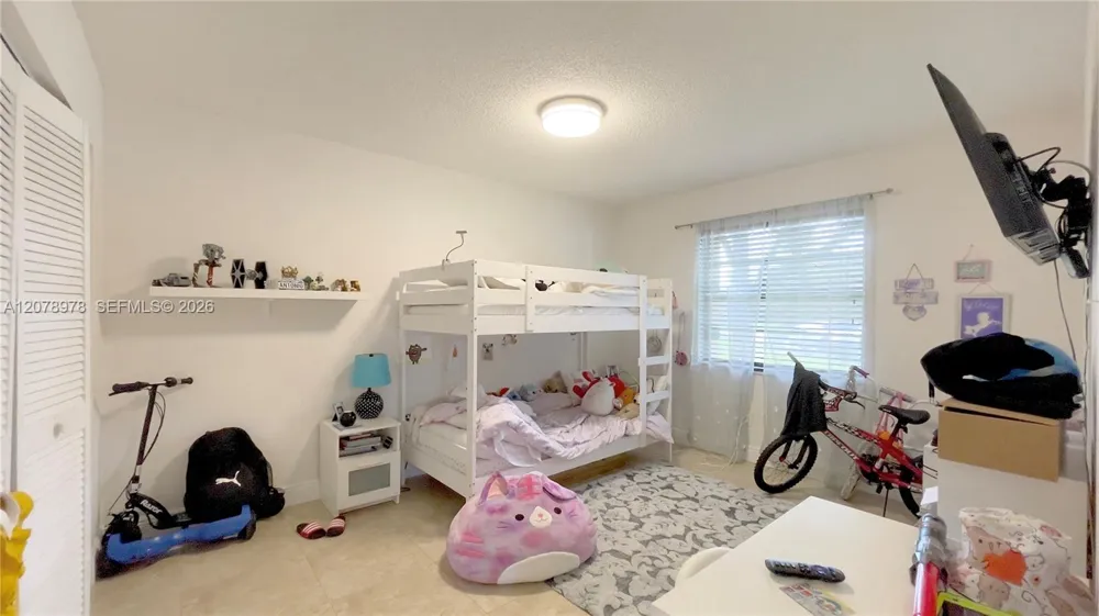 7975 SW 86th St #206 Miami, FL 33143