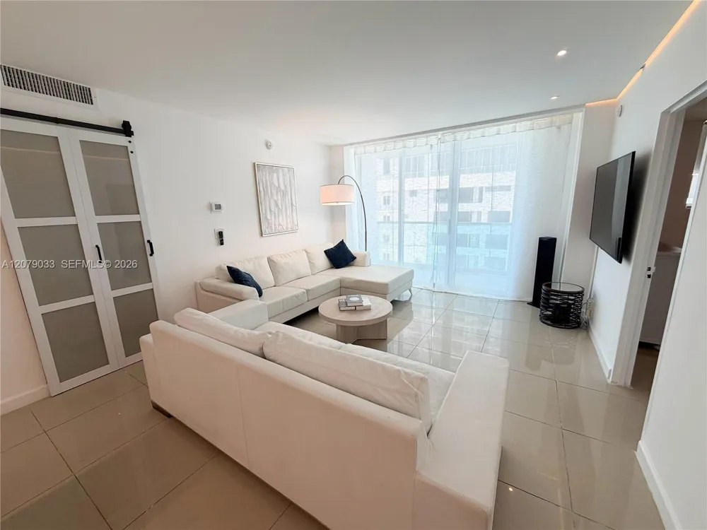 4001 S Ocean Dr #11J Hollywood, FL 33019