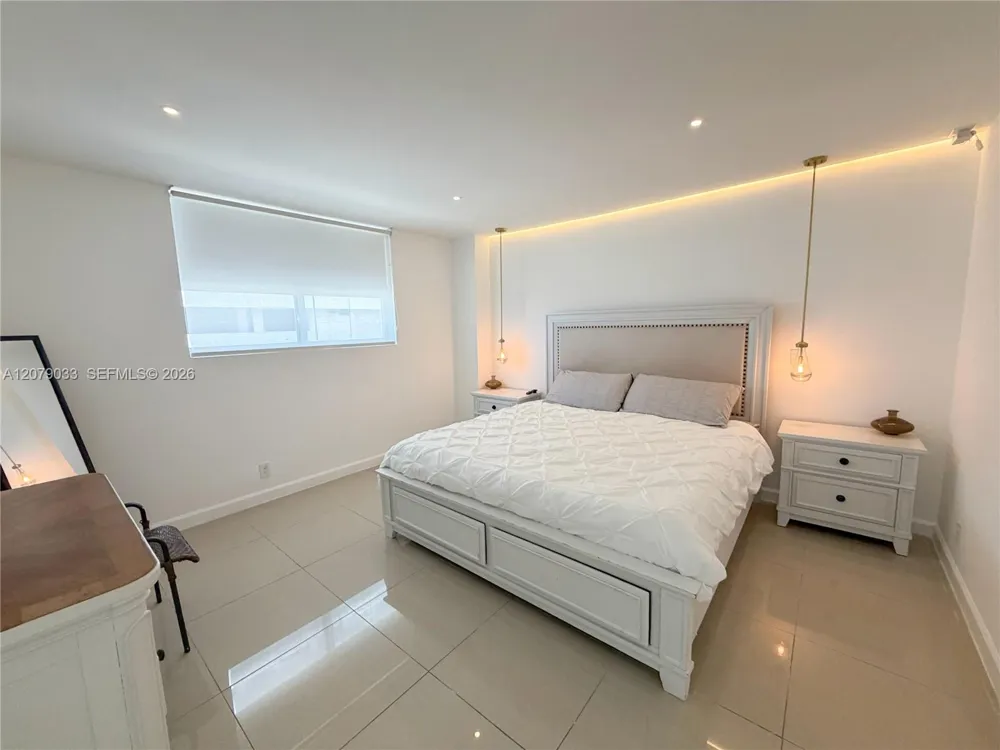 4001 S Ocean Dr #11J Hollywood, FL 33019