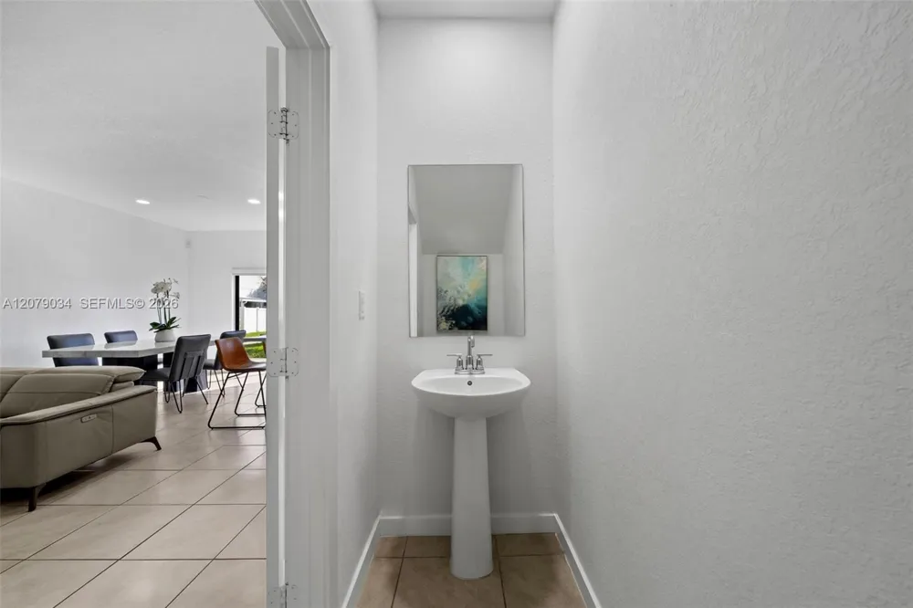 757 SW 11th St Florida City, FL 33034