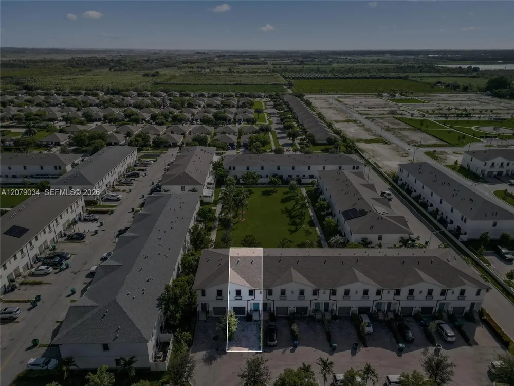 757 SW 11th St Florida City, FL 33034
