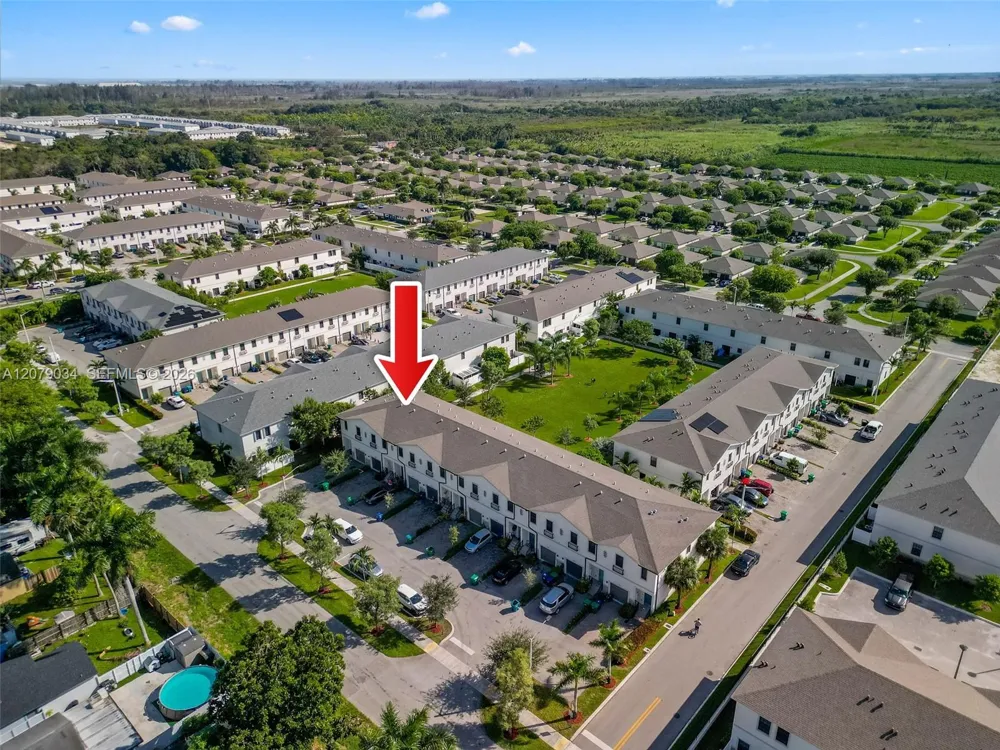 757 SW 11th St Florida City, FL 33034