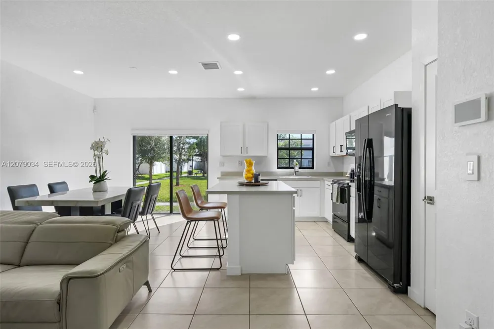 757 SW 11th St Florida City, FL 33034