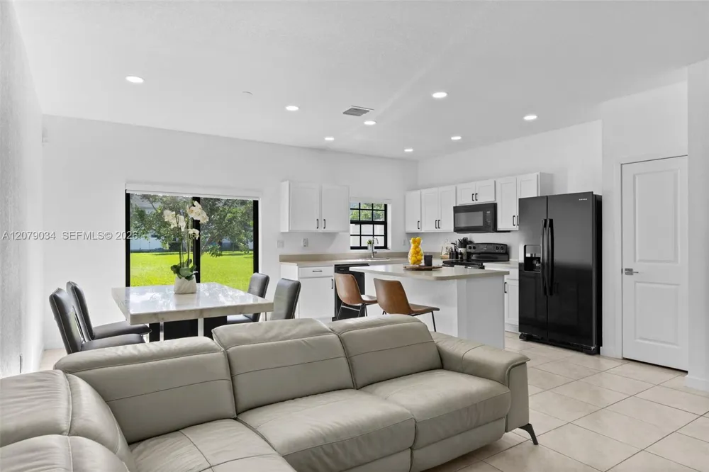 757 SW 11th St Florida City, FL 33034