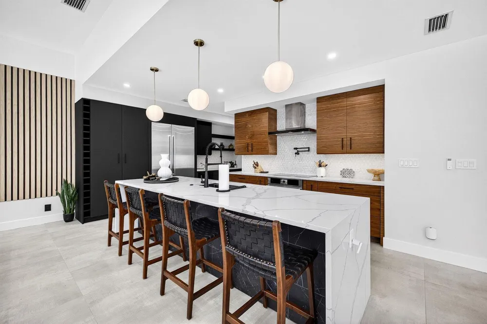 1807 NE 18TH STREET Fort Lauderdale, FL 33305
