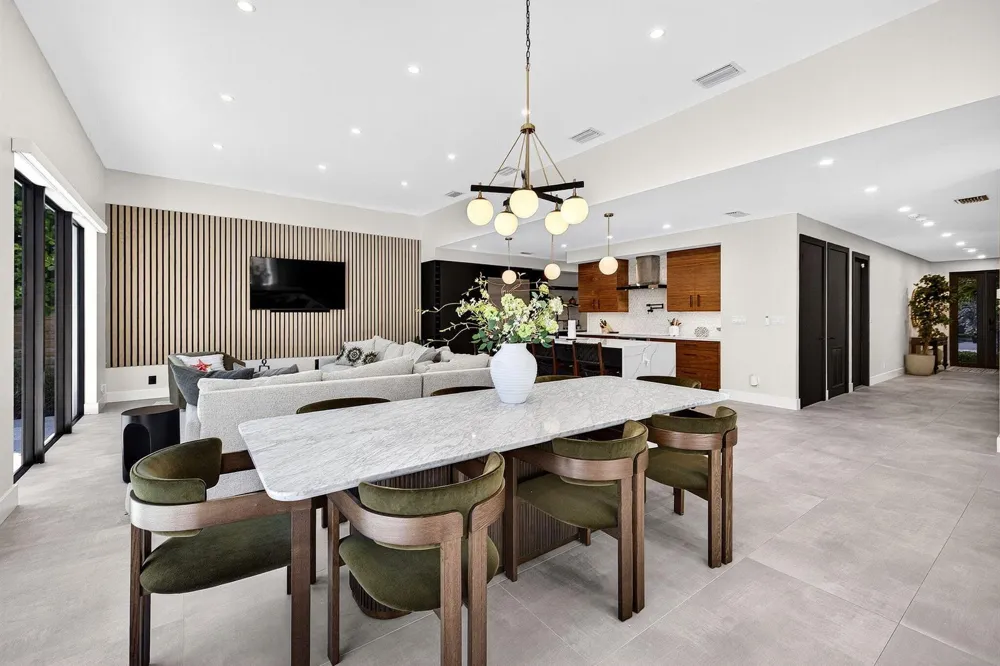 1807 NE 18TH STREET Fort Lauderdale, FL 33305
