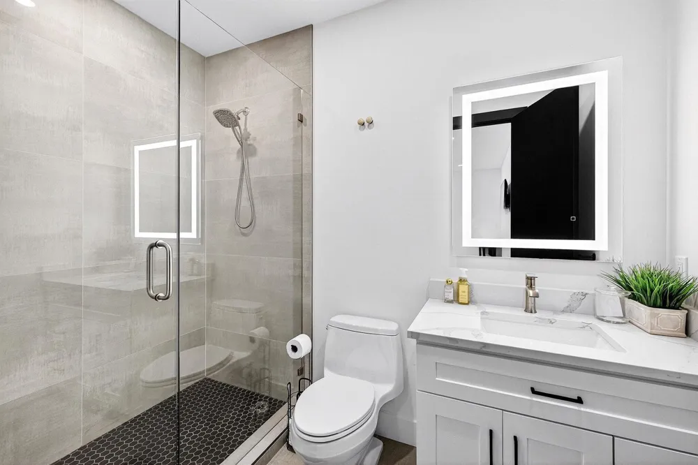 1807 NE 18TH STREET Fort Lauderdale, FL 33305
