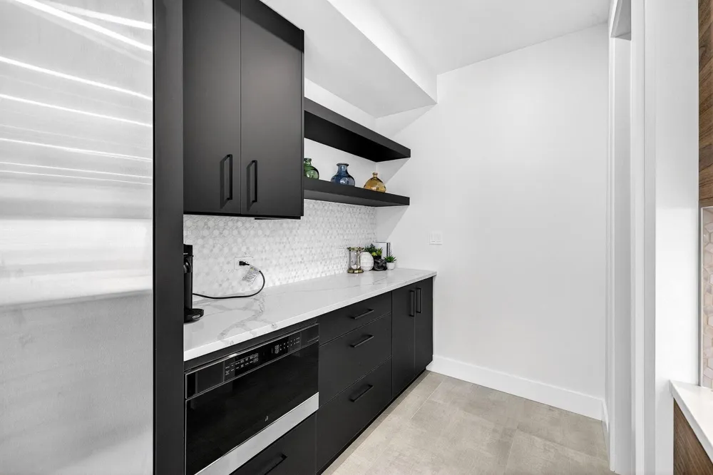 1807 NE 18TH STREET Fort Lauderdale, FL 33305