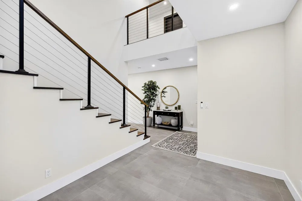 1807 NE 18TH STREET Fort Lauderdale, FL 33305