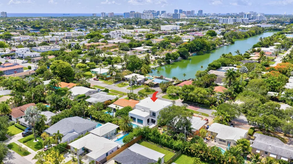 1807 NE 18TH STREET Fort Lauderdale, FL 33305