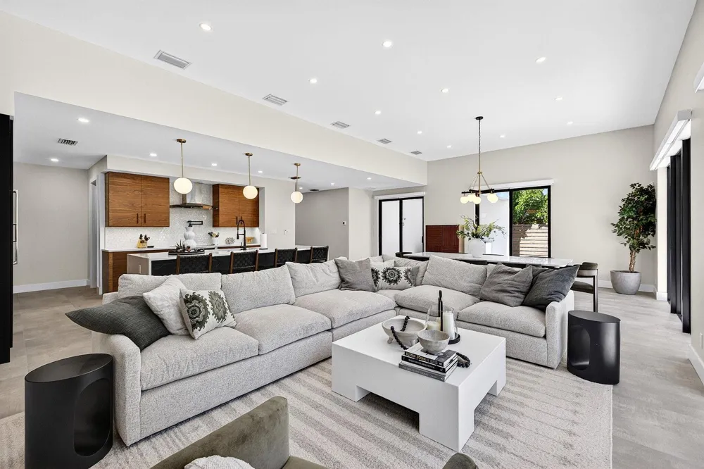 1807 NE 18TH STREET Fort Lauderdale, FL 33305