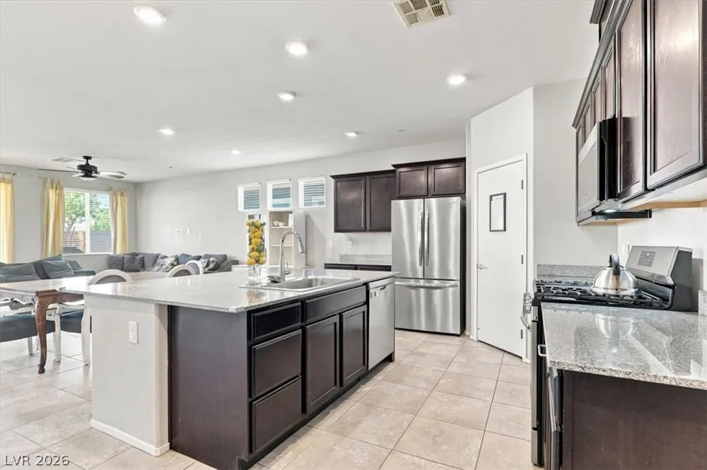 2128 Del Aqua Avenue Henderson, NV 89002