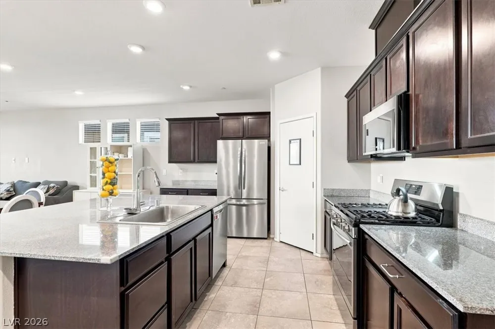 2128 Del Aqua Avenue Henderson, NV 89002