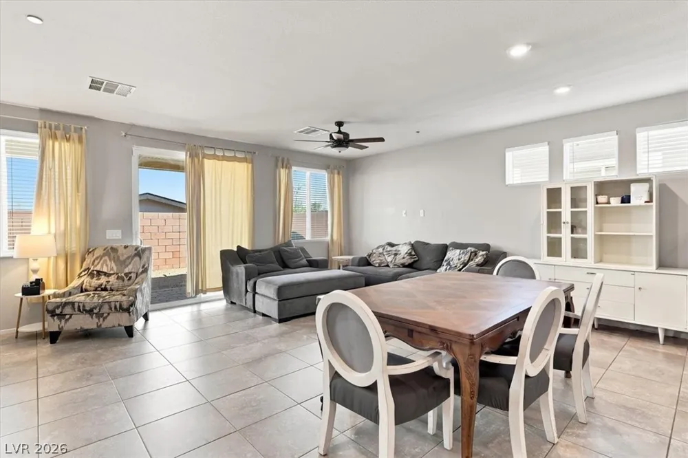 2128 Del Aqua Avenue Henderson, NV 89002