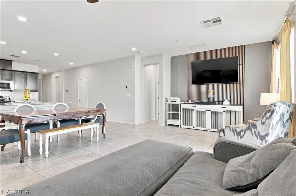 2128 Del Aqua Avenue Henderson, NV 89002