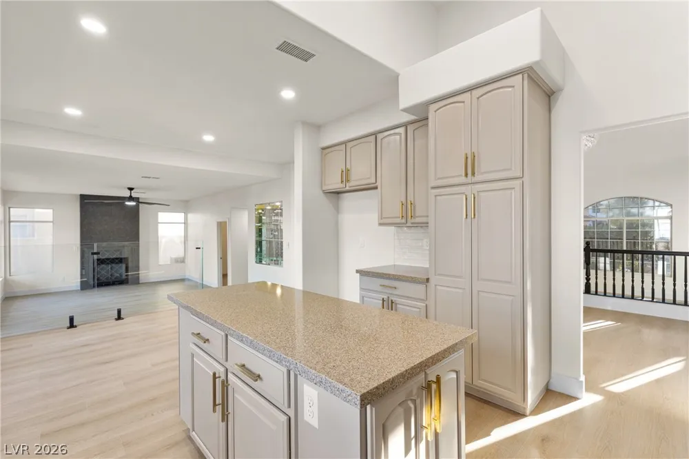 1700 Double Arrow Place Las Vegas, NV 89128