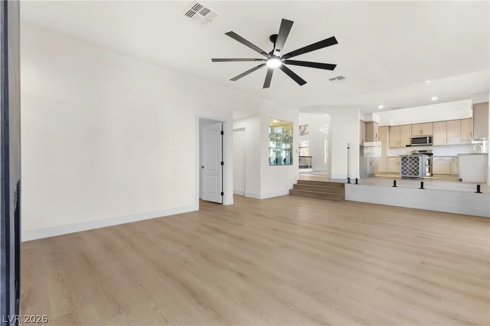 1700 Double Arrow Place Las Vegas, NV 89128