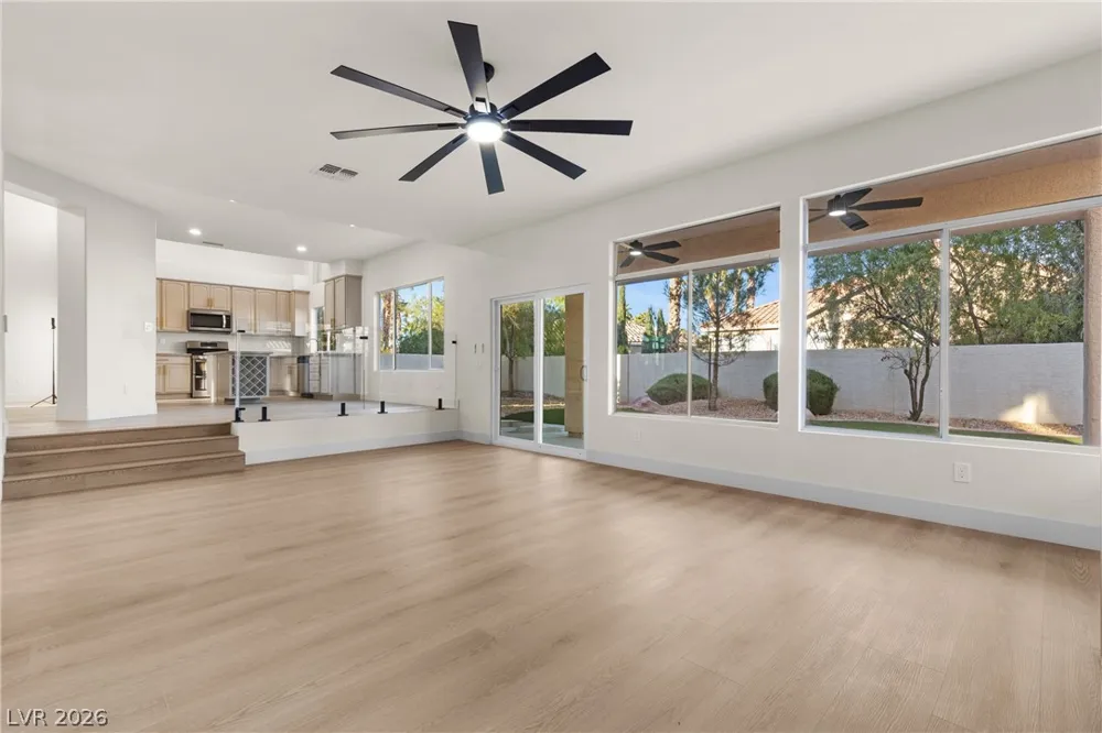 1700 Double Arrow Place Las Vegas, NV 89128