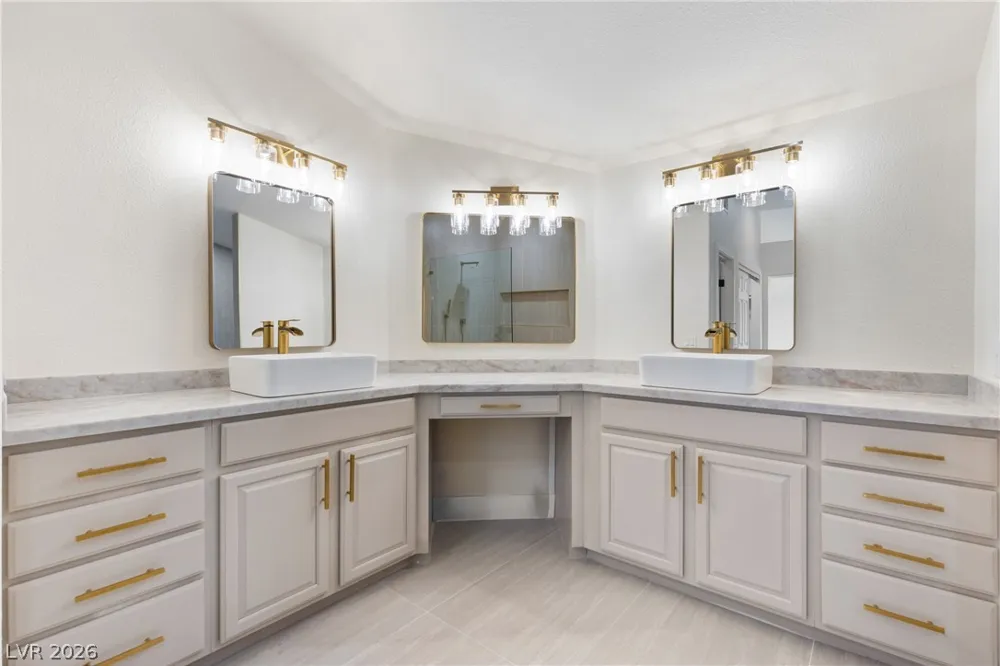 1700 Double Arrow Place Las Vegas, NV 89128