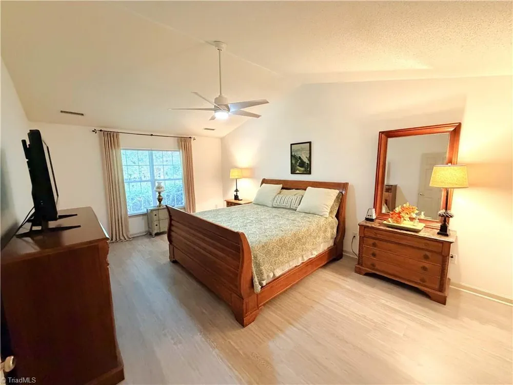 313 Quarterpath Lane Jamestown, NC 27282