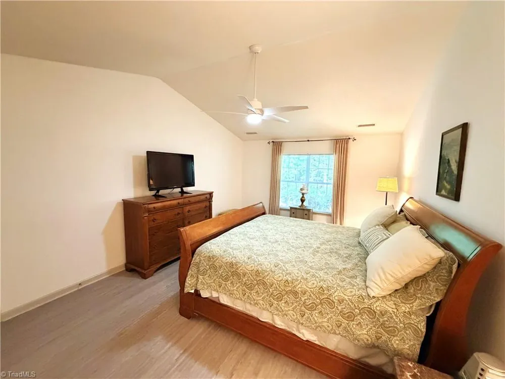 313 Quarterpath Lane Jamestown, NC 27282