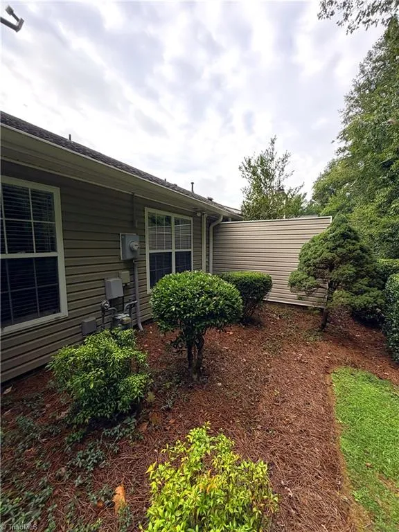 313 Quarterpath Lane Jamestown, NC 27282