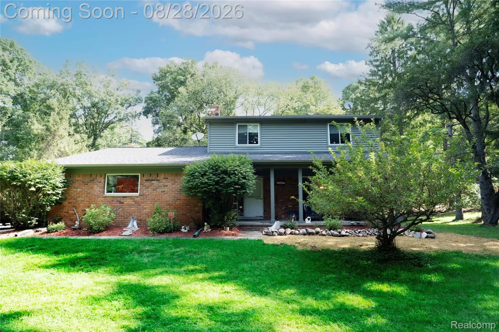 11060 Clark Road Springfield Charter Township, MI 48350