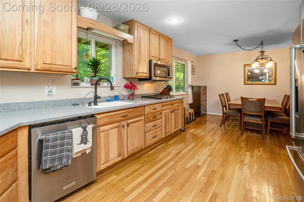 11060 Clark Road Springfield Charter Township, MI 48350