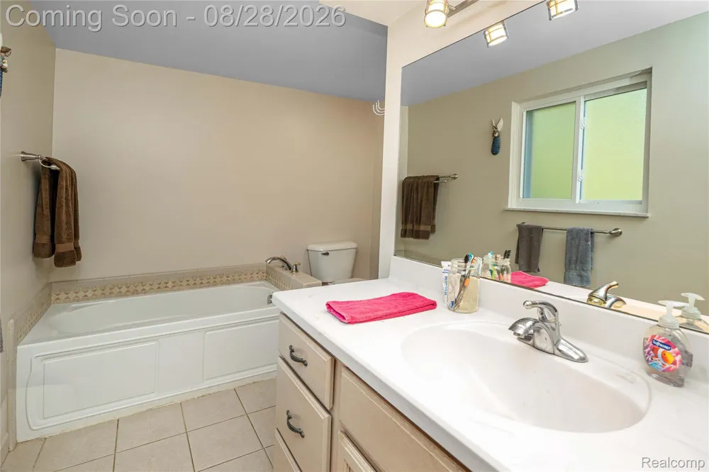 11060 Clark Road Springfield Charter Township, MI 48350