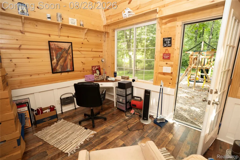 11060 Clark Road Springfield Charter Township, MI 48350