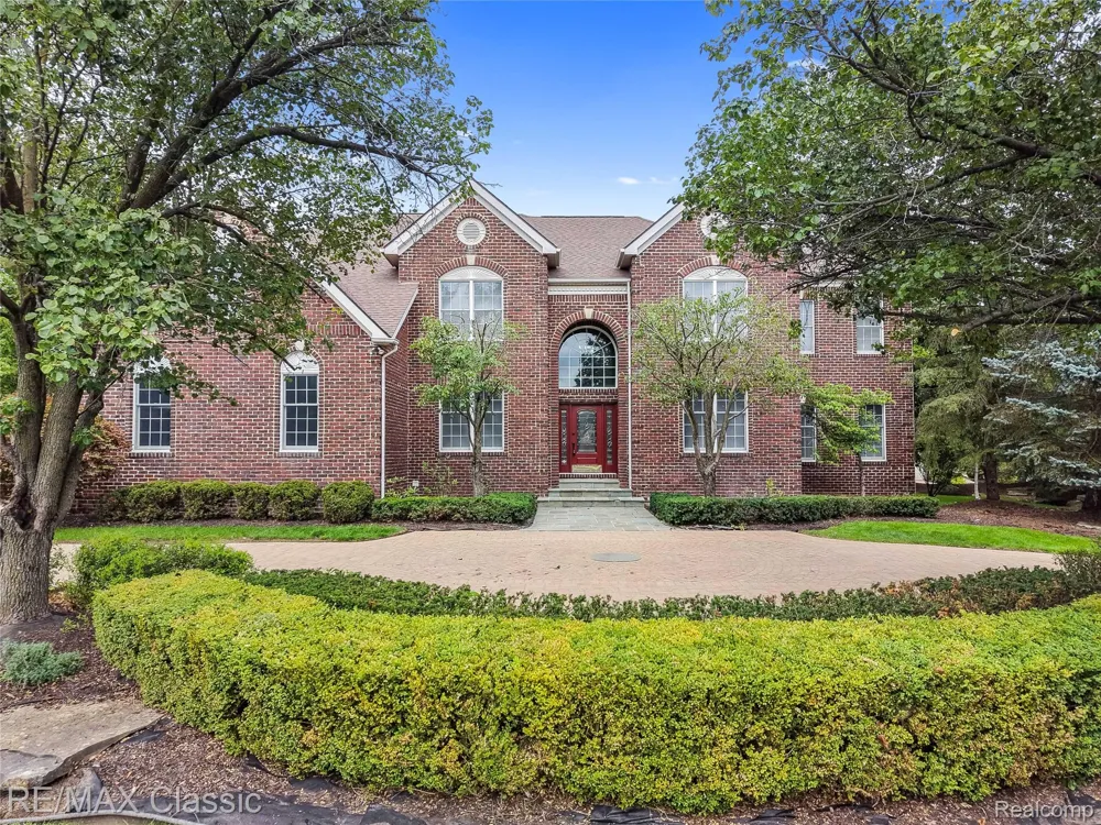 49899 Leyland Circle Novi City, MI 48374