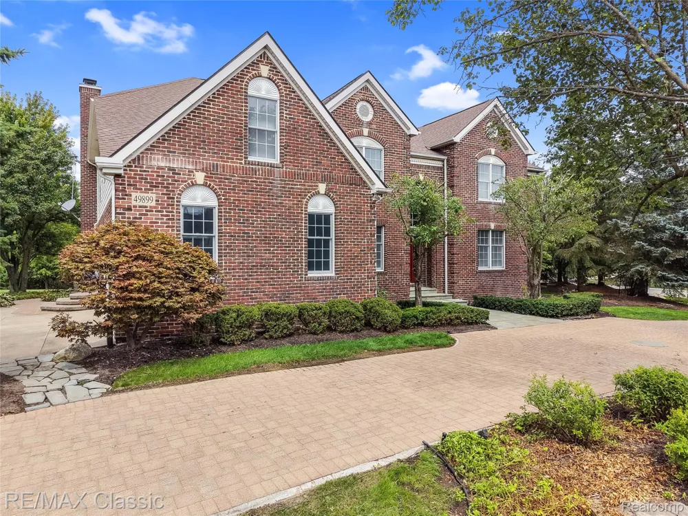 49899 Leyland Circle Novi City, MI 48374
