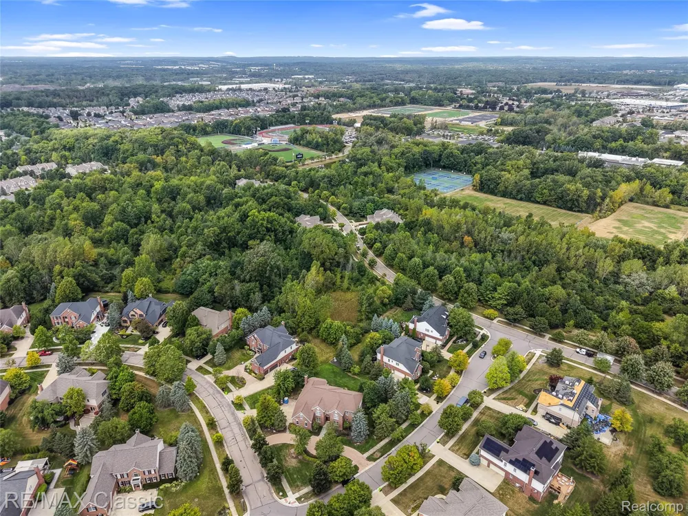 49899 Leyland Circle Novi City, MI 48374