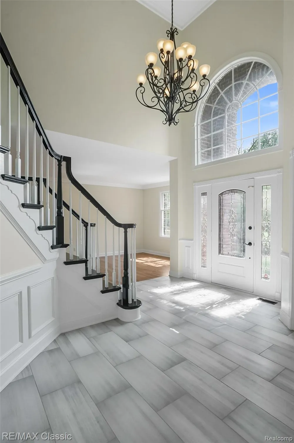 49899 Leyland Circle Novi City, MI 48374