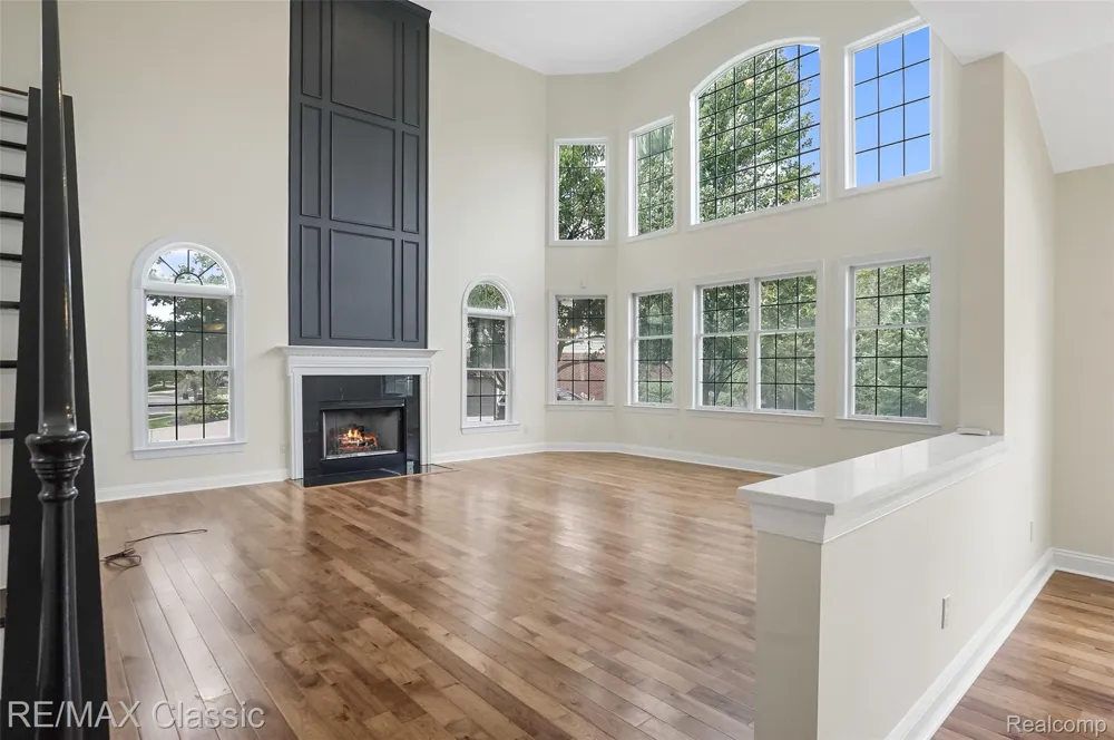 49899 Leyland Circle Novi City, MI 48374