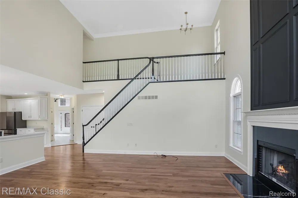 49899 Leyland Circle Novi City, MI 48374