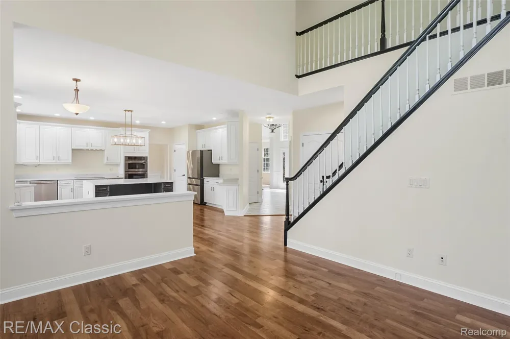 49899 Leyland Circle Novi City, MI 48374