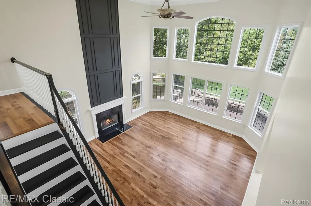 49899 Leyland Circle Novi City, MI 48374