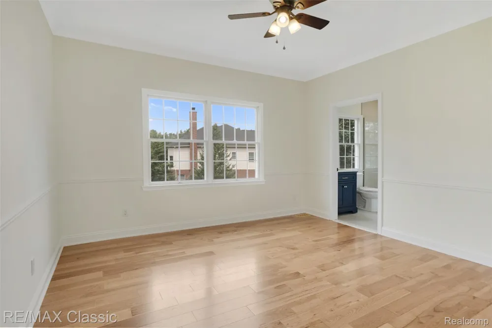 49899 Leyland Circle Novi City, MI 48374
