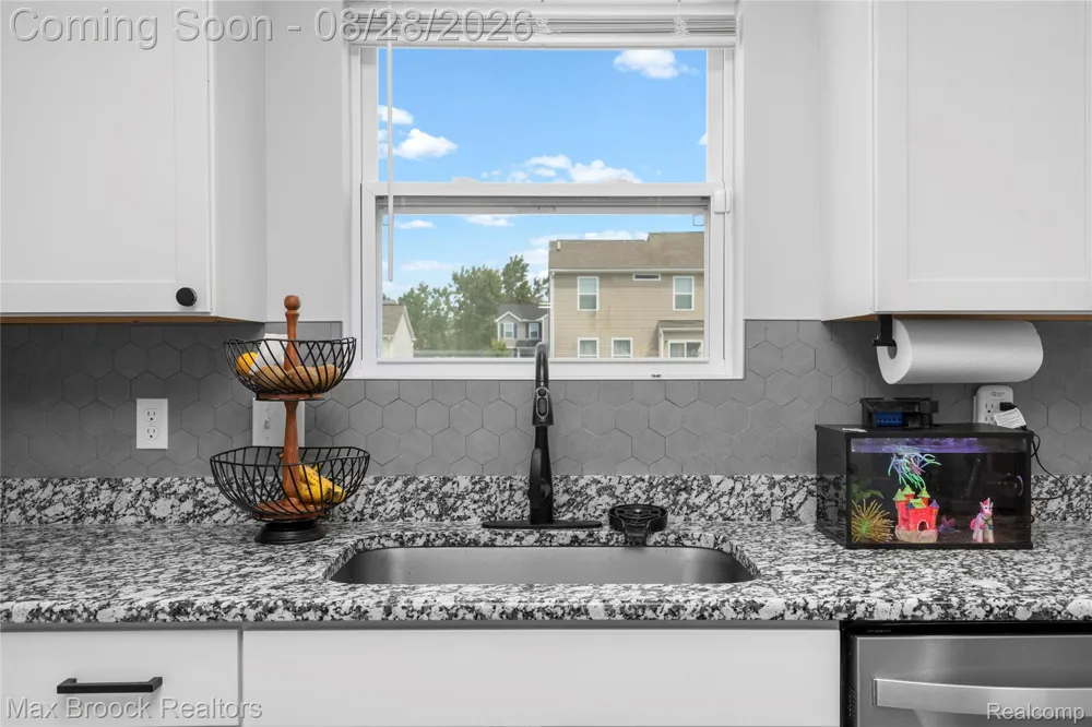 58176 Thomas Drive New Haven Village, MI 48048