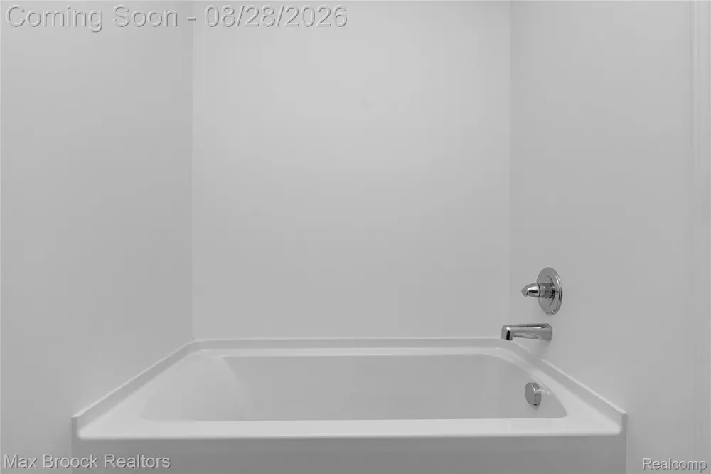 58176 Thomas Drive New Haven Village, MI 48048