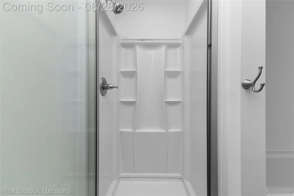 58176 Thomas Drive New Haven Village, MI 48048