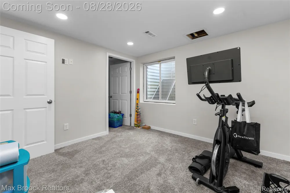 58176 Thomas Drive New Haven Village, MI 48048