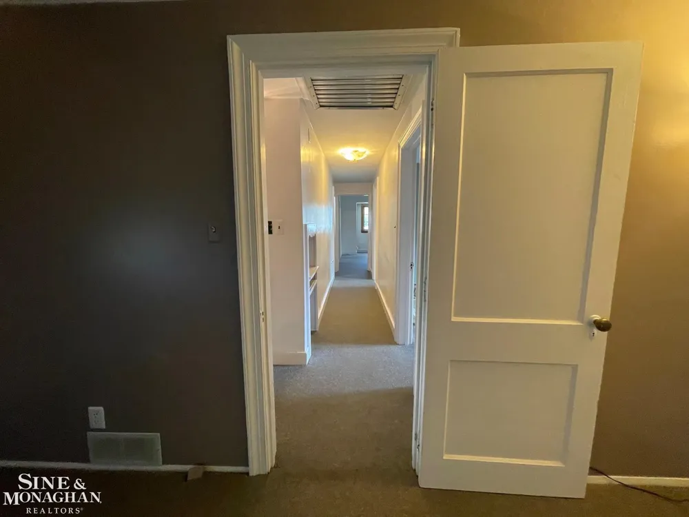 780 Trombley Road Grosse Pointe Park City, MI 48230