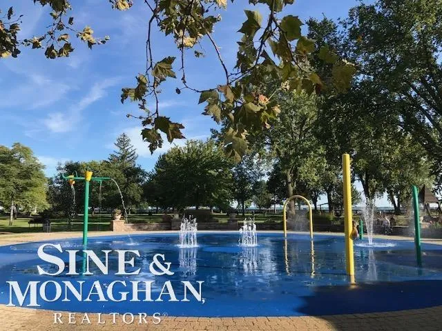 780 Trombley Road Grosse Pointe Park City, MI 48230