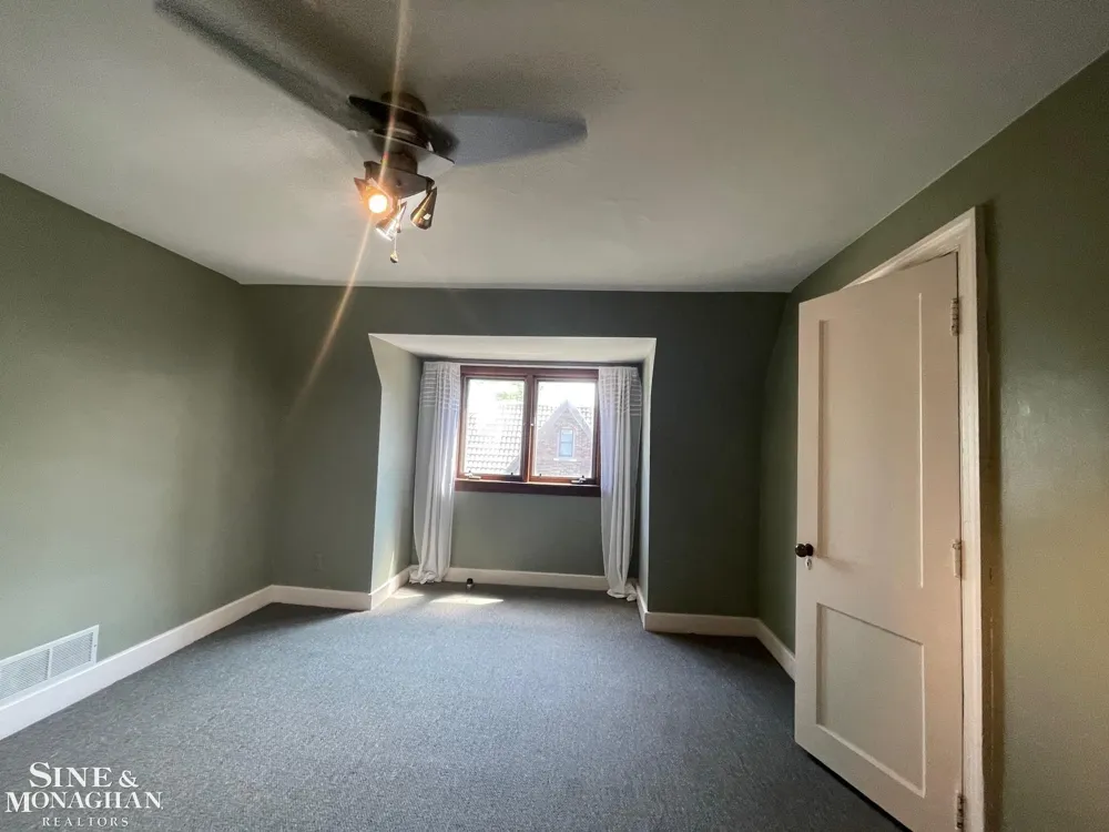 780 Trombley Road Grosse Pointe Park City, MI 48230