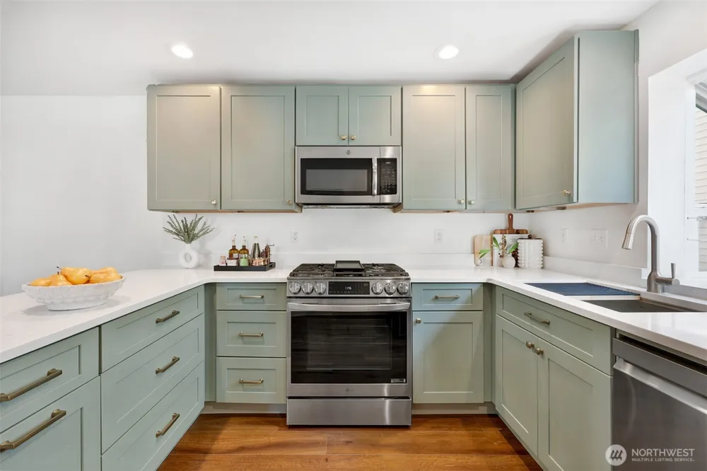 14360 Stone Avenue Seattle, WA 98133
