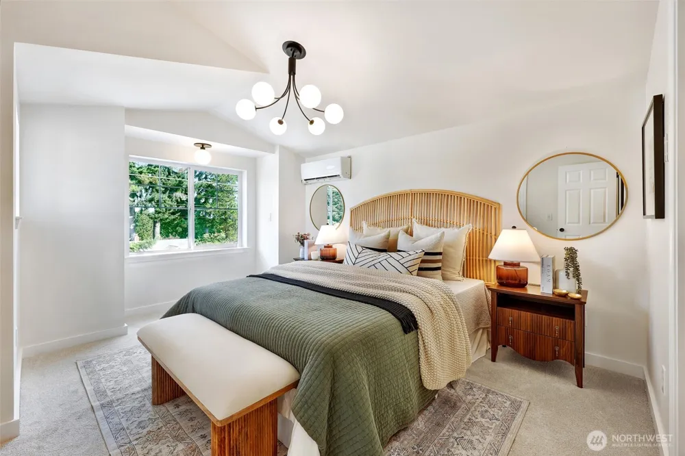 14360 Stone Avenue Seattle, WA 98133