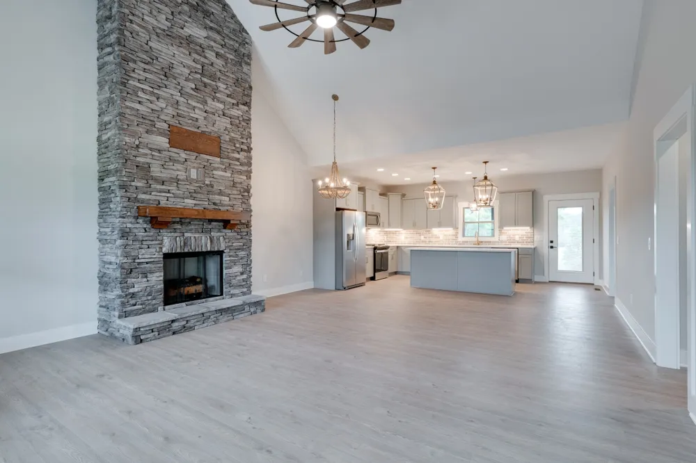 6827 Highway 41 Cedar Hill, TN 37032